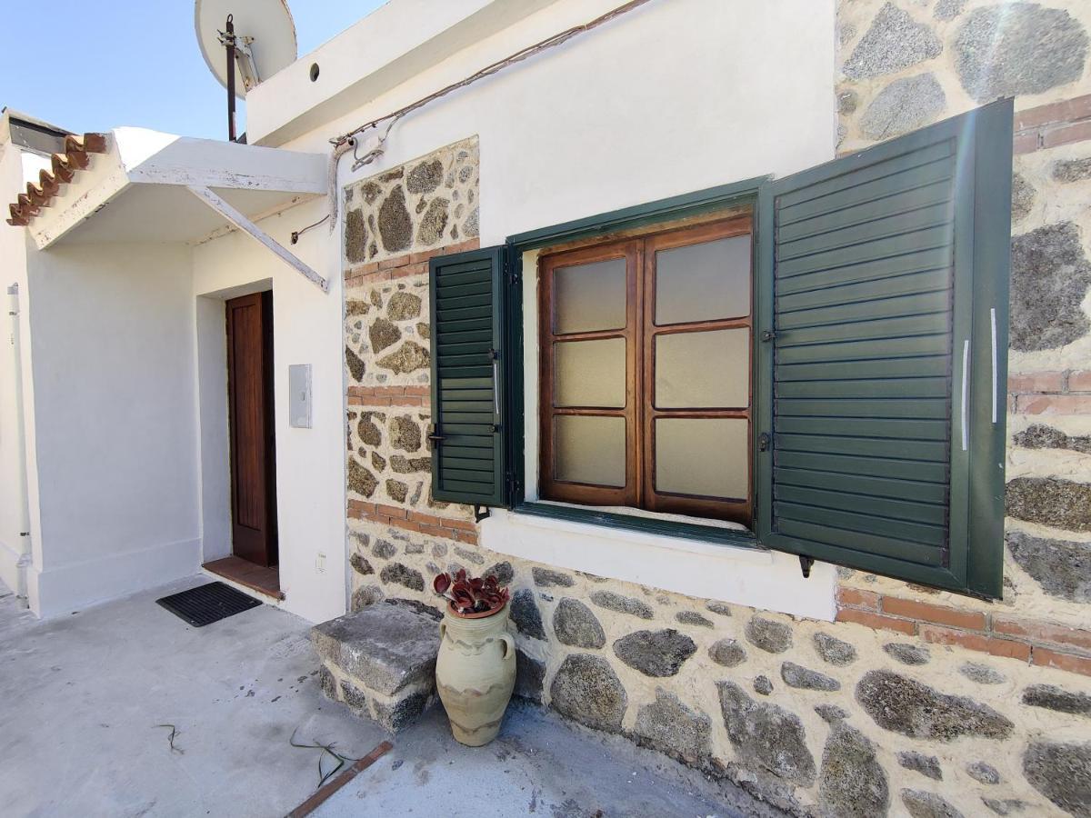 Casa Spezzara Villa Santa Domenica  Exterior foto