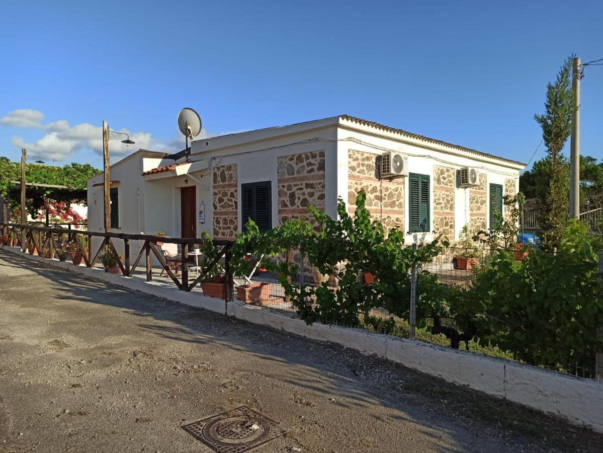 Casa Spezzara Villa Santa Domenica  Exterior foto