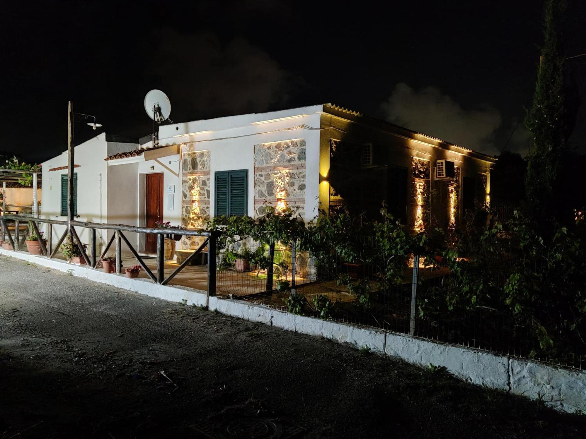 Casa Spezzara Villa Santa Domenica  Exterior foto